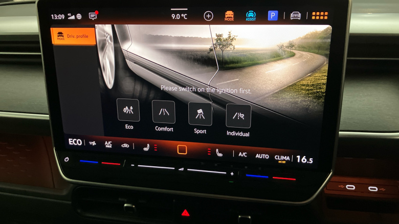 Volkswagen ID. Buzz 210kW Style Pro 86kWh 5dr LWB Auto [7 Seat] Electric Estate